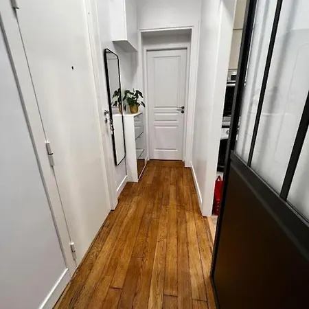 Apartment Au Coeur Du Marche Poncelet Et A 2 Pas De L'arc De Triomphe - 6 Personnes Et 1 Bebe, Sdb, 2 Wc *