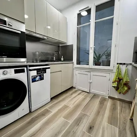 Au Coeur Du Marche Poncelet Et A 2 Pas De L'arc De Triomphe - 6 Personnes Et 1 Bebe, Sdb, 2 Wc