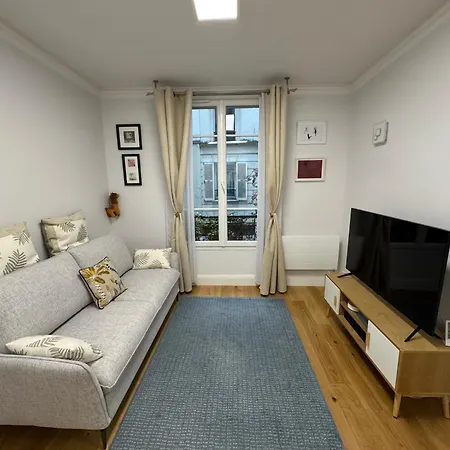 Apartment Au Coeur Du Marche Poncelet Et A 2 Pas De L'arc De Triomphe - 6 Personnes Et 1 Bebe, Sdb, 2 Wc Paris